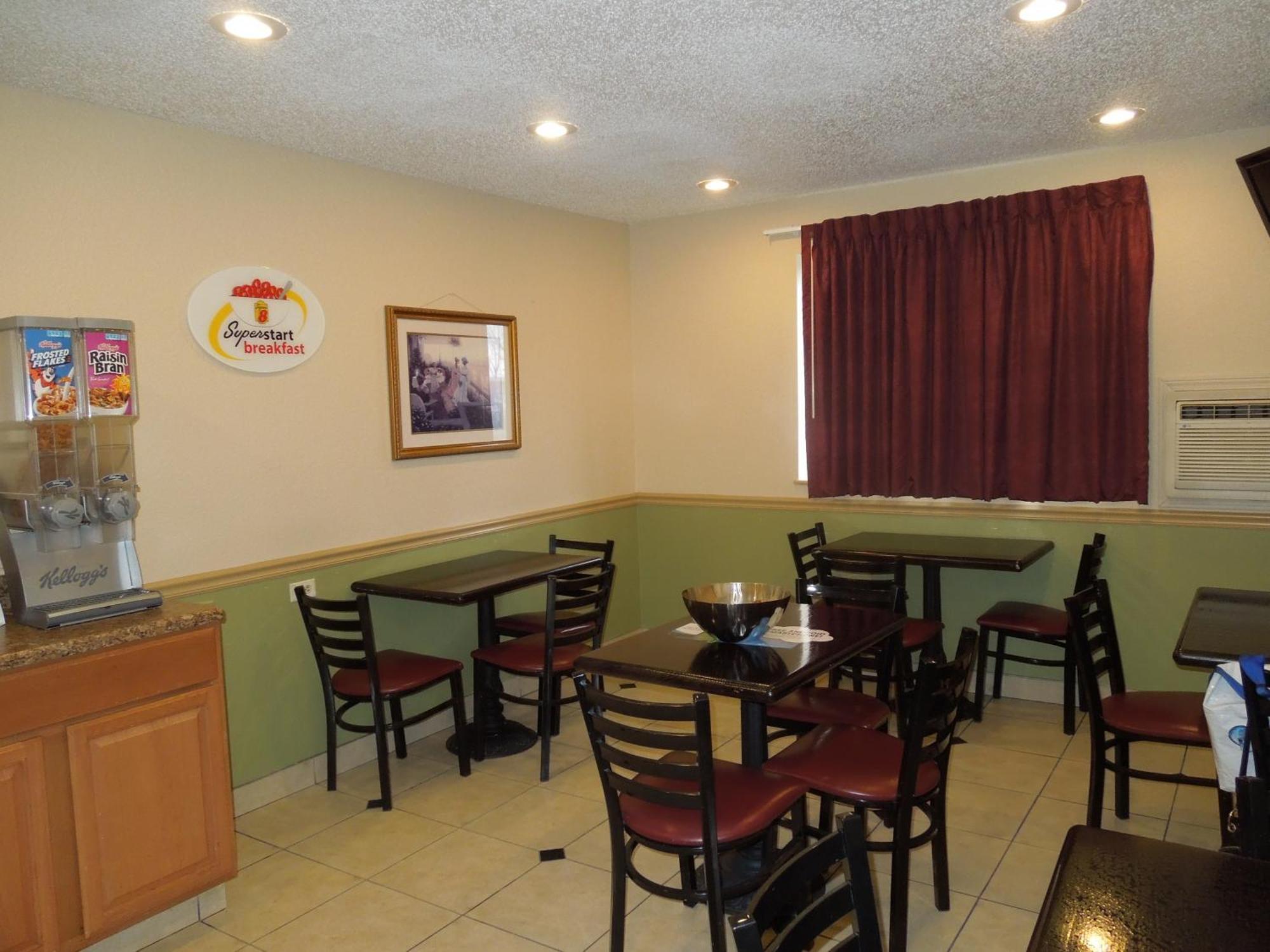 Motel Super 8 By Wyndham Harrisonburg Esterno foto
