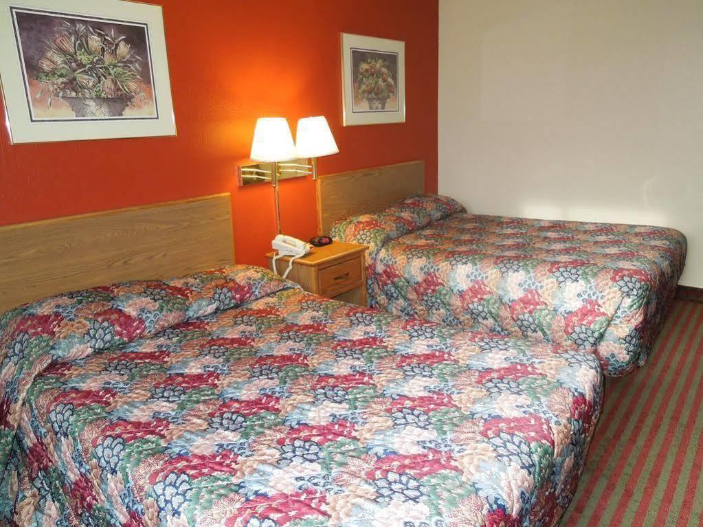 Motel Super 8 By Wyndham Harrisonburg Esterno foto